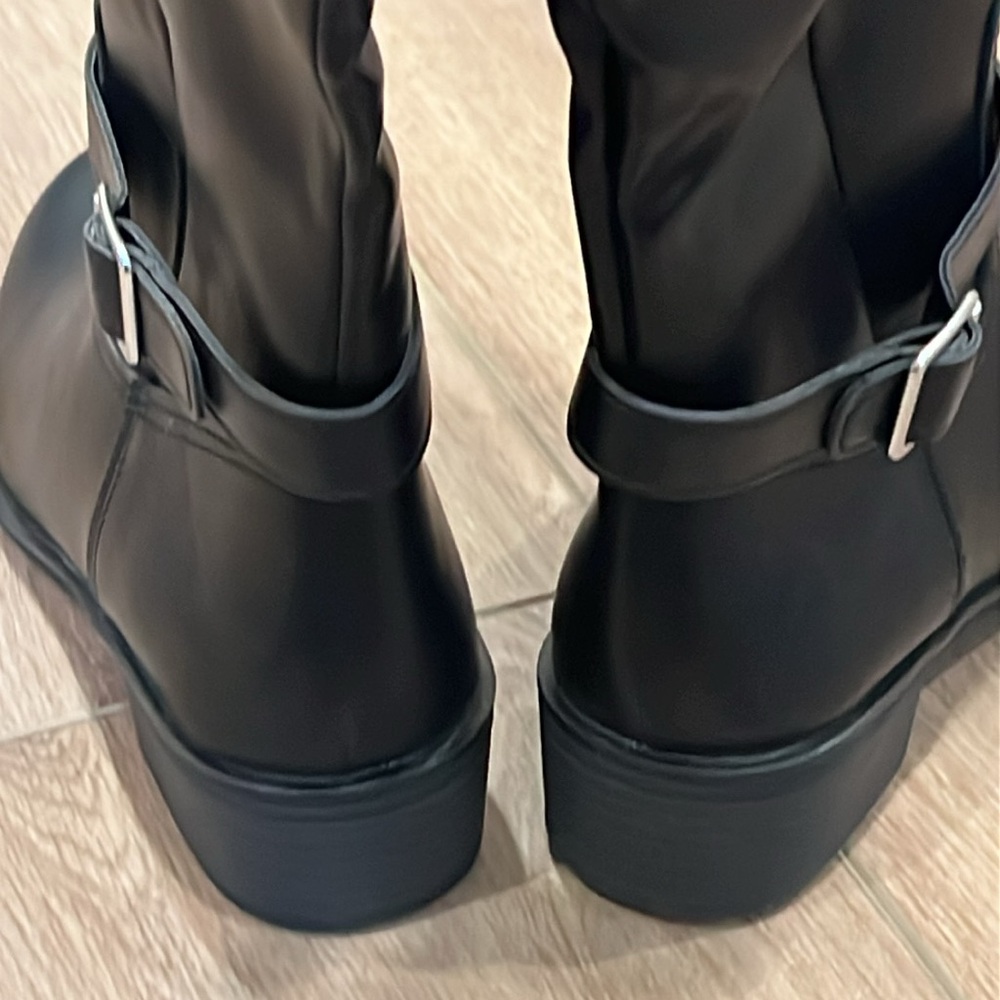 St. John’s Bay Danwood Riding Black & Brown Knee-High Boots Size 7M Memory-foam - Picture 13 of 16